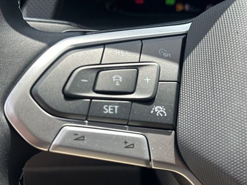 New 2025 Volkswagen Atlas Cross Sport SEL image 20