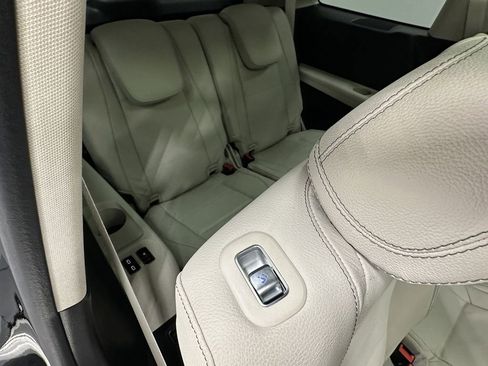 Certified 2024 Mercedes-Benz GLS 580 4MATIC image 19