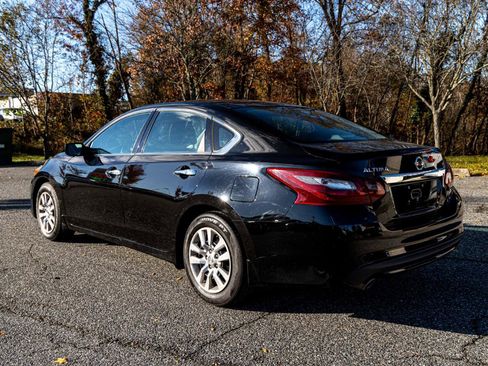 Used 2018 Nissan Altima 2.5 S w/ S Convenience Package FWD image 4
