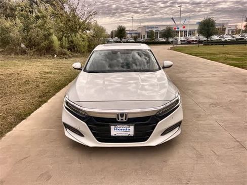 Certified 2018 Honda Accord Touring image 7