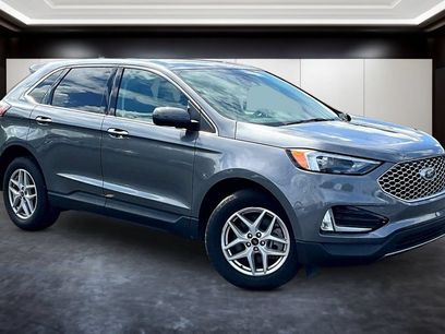 Used 2024 Ford Edge SEL w/ Convenience Package