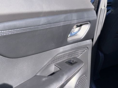 Certified 2023 Nissan Ariya FWD image 28