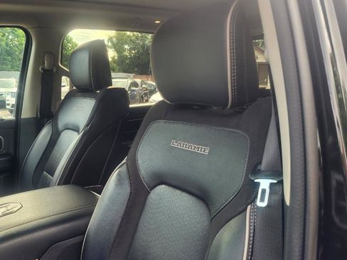 Used 2022 RAM 1500 Laramie AWD/4WD image 11