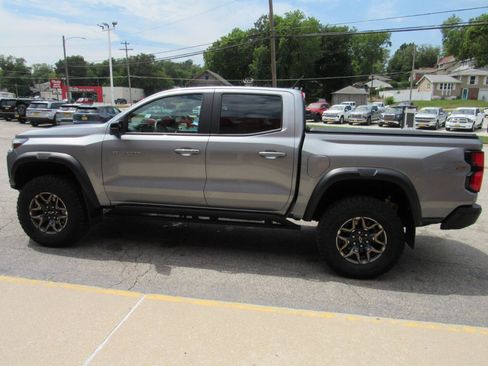 Used 2024 Chevrolet Colorado ZR2 w/ ZR2 Convenience Package III AWD/4WD image 10