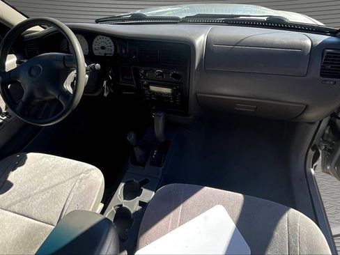 Used 2003 Toyota Tacoma 4x4 Xtracab V6 image 8