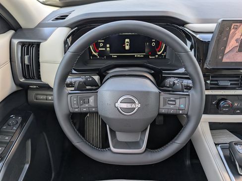 New 2026 Nissan Pathfinder SL FWD image 12