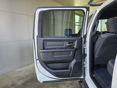 Used 2023 RAM 2500 Tradesman image 16