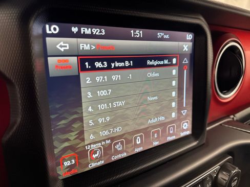 Used 2021 Jeep Wrangler Unlimited Rubicon AWD/4WD image 17
