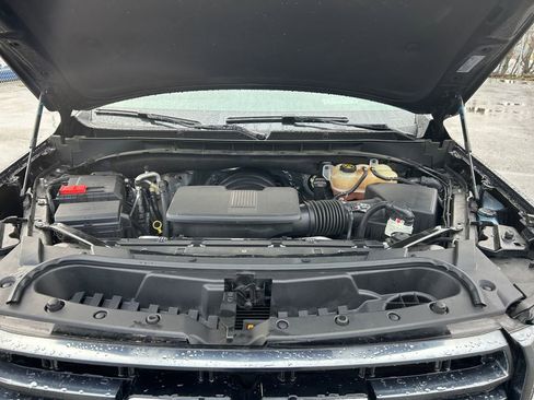 Used 2022 GMC Yukon AT4 w/ Technology Package image 29