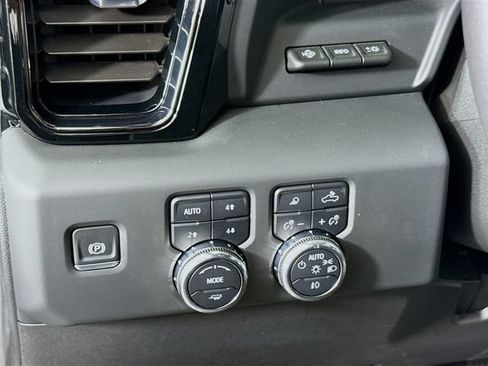 Used 2024 GMC Sierra 2500 AT4X AWD/4WD image 10