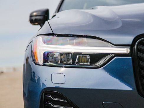 New 2026 Volvo XC60 B5 Plus w/ Protection Package Premier image 10