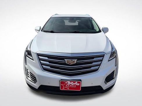Used 2019 Cadillac XT5 Premium Luxury AWD/4WD image 2