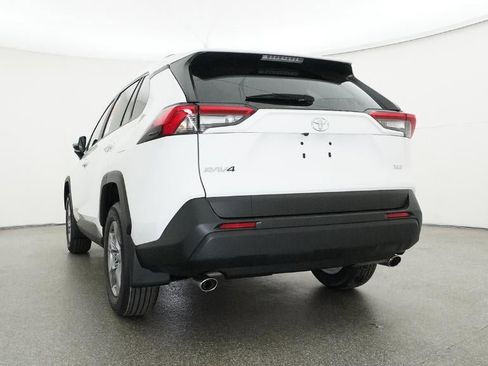 New 2025 Toyota RAV4 XLE image 22