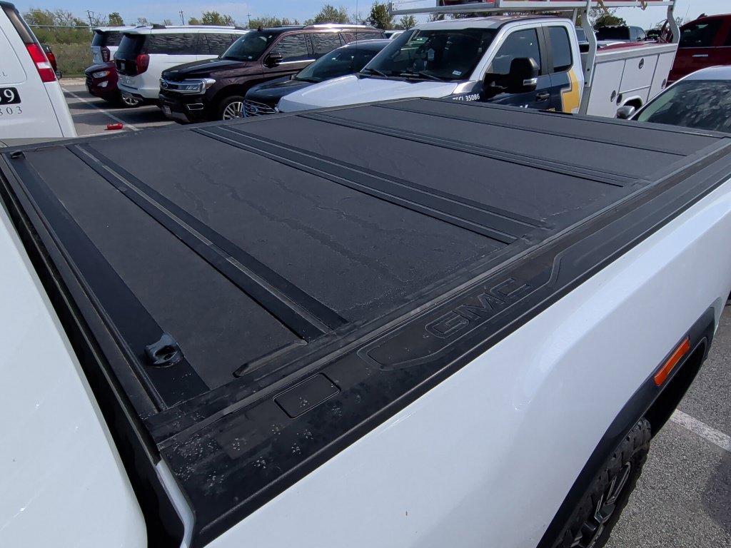 Used 2022 GMC Sierra 2500 AT4 w/ AT4 Preferred Package AWD/4WD image 12
