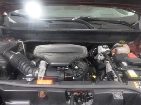 Used 2020 GMC Acadia Denali w/ Technology Package AWD/4WD image 10