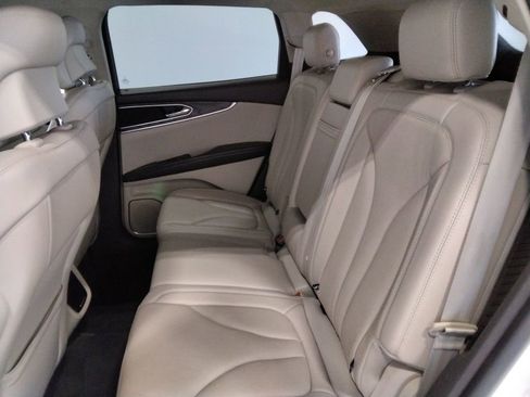 Used 2018 Lincoln MKX Reserve w/ Driver Assistance Package image 36