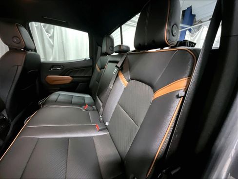 Used 2023 GMC Canyon AT4 w/ AT4 Premium Package image 15