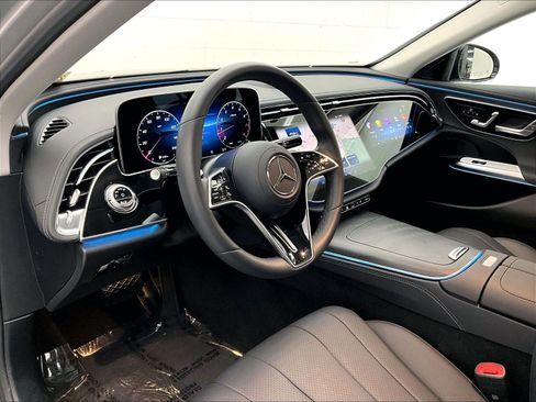 Used 2026 Mercedes-Benz E 350 Sedan image 19