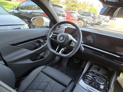 New 2026 BMW 530i w/ M Sport Package RWD image 13