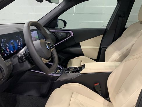 Used 2025 BMW X3 xDrive30i w/ Convenience Package image 12
