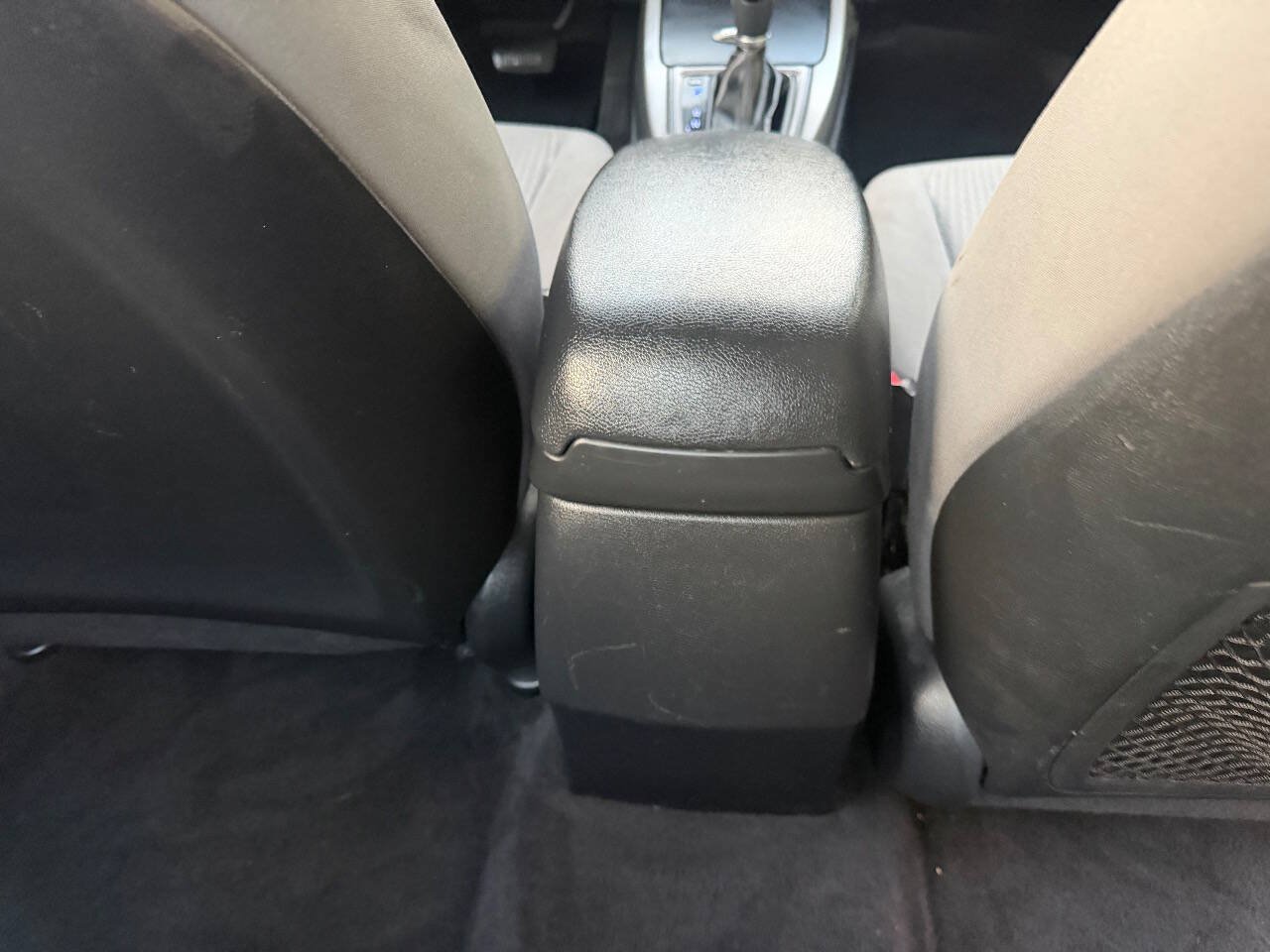 Used 2015 Hyundai Elantra SE FWD image 22