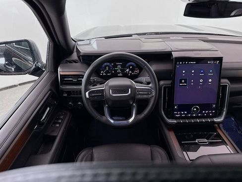 Used 2025 GMC Yukon Denali image 24
