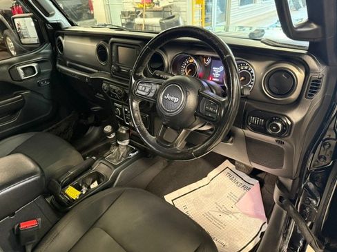 Used 2021 Jeep Wrangler Unlimited Sport w/ Cold Weather Group AWD/4WD image 9
