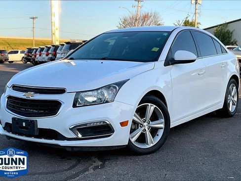Used 2015 Chevrolet Cruze LT FWD image 1