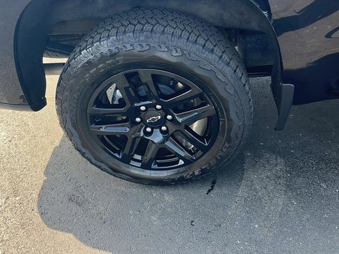 Used 2025 Chevrolet Silverado 1500 LTZ w/ LTZ Convenience Package II image 32