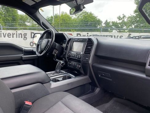 Used 2018 Ford F150 XLT w/ Equipment Group 302A Luxury AWD/4WD image 18