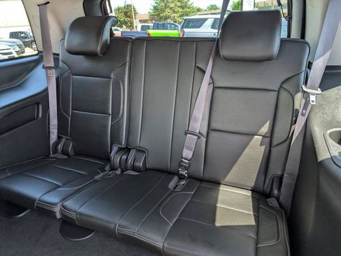 Used 2017 GMC Yukon Denali AWD/4WD image 14
