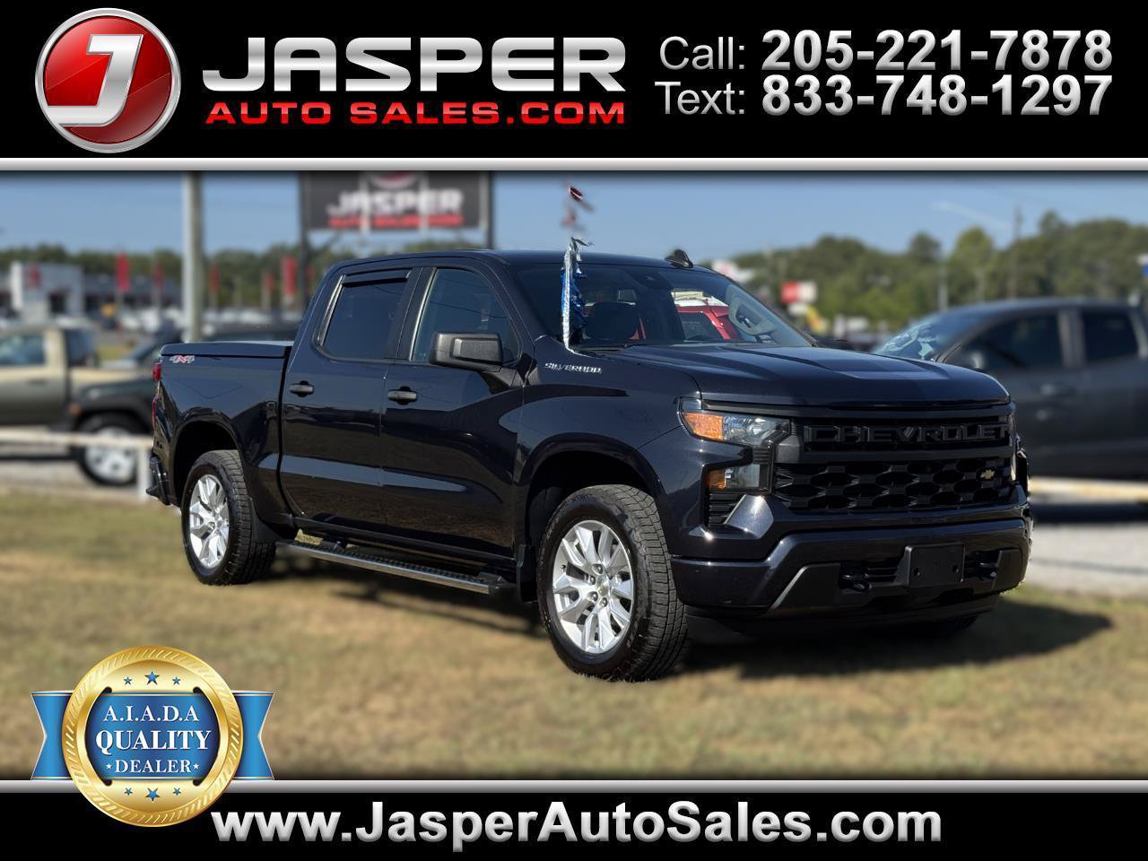 Used 2023 Chevrolet Silverado 1500 Custom AWD/4WD image 1