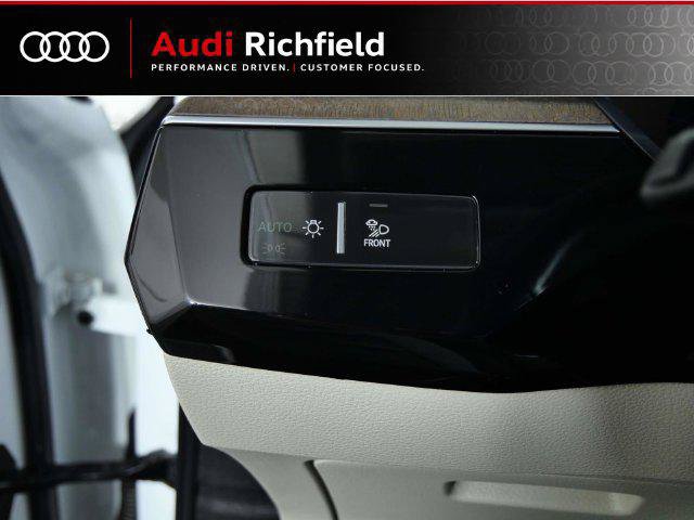 Used 2024 Audi Q8 e-tron Premium Plus w/ Premium Plus Package AWD/4WD image 18
