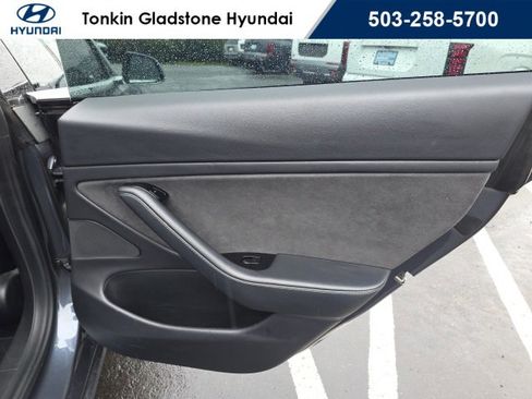 Used 2020 Tesla Model 3 Performance image 20