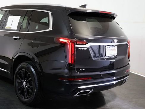 Used 2024 Cadillac XT6 Luxury AWD/4WD image 11