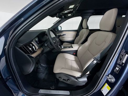 New 2026 Volvo XC90 B6 Plus w/ Protection Package AWD/4WD image 21