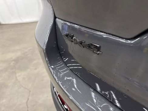 Used 2025 Jeep Grand Cherokee Altitude image 22