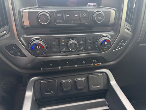 Used 2015 Chevrolet Silverado 1500 LTZ w/ LTZ Plus Package AWD/4WD image 17