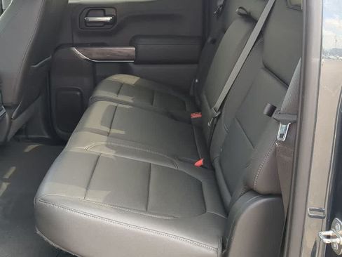 Used 2019 Chevrolet Silverado 1500 LTZ w/ LTZ Premium Package AWD/4WD image 18