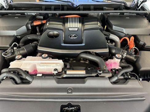 New 2025 Lexus LX 700h Overtrail image 28