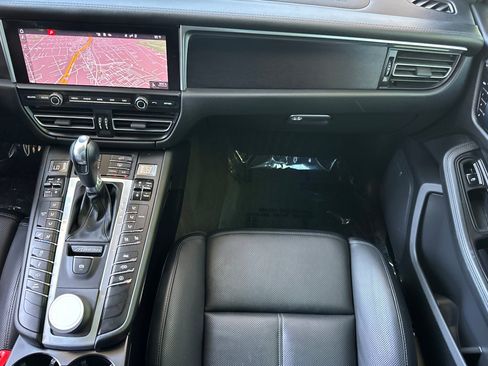 Used 2021 Porsche Macan GTS AWD/4WD image 33