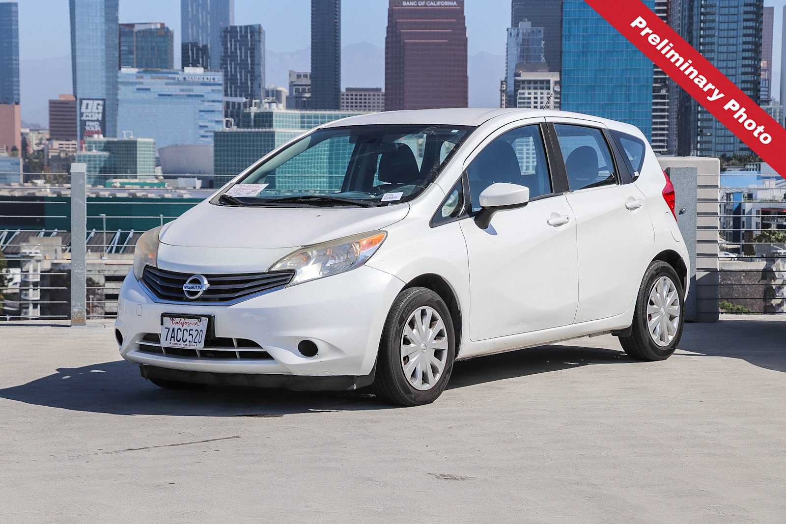 Used 2015 Nissan Versa Note SV FWD image 1