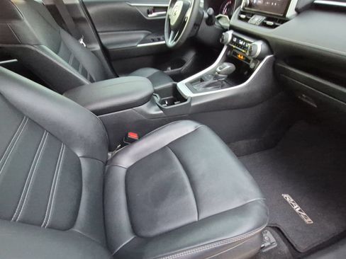 Used 2023 Toyota RAV4 XLE Premium FWD image 30