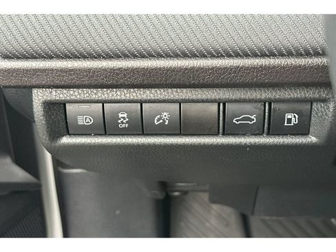 Used 2025 Toyota Camry SE w/ Multimedia Upgrade Package FWD image 31