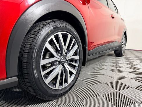 Used 2023 Nissan Kicks SV FWD image 12