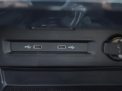 New 2025 Volkswagen Taos SEL image 15