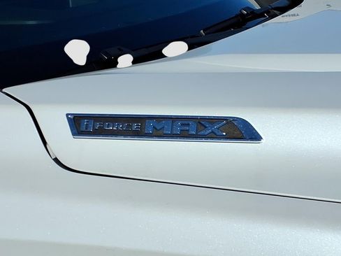 Used 2023 Toyota Sequoia Platinum image 10