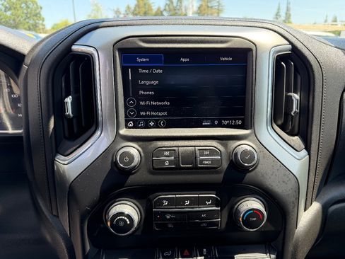 Used 2023 Chevrolet Silverado 2500 LT image 20