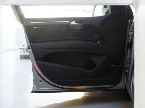 Used 2011 Audi Q7 TDI Prestige image 25