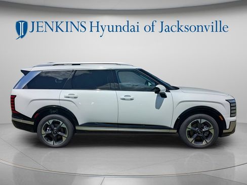 New 2026 Hyundai Palisade Limited FWD image 2